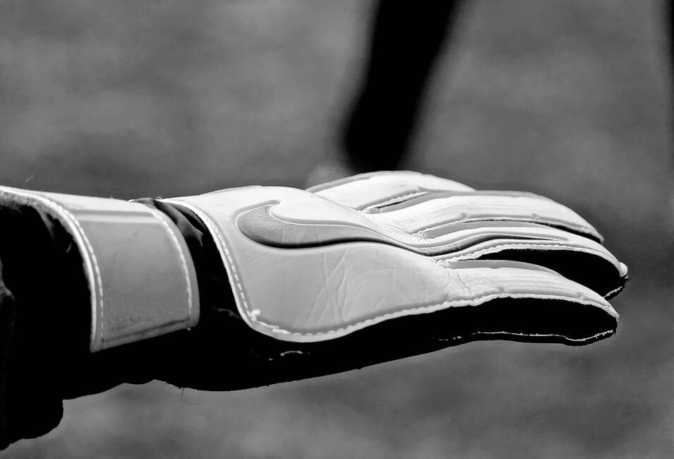 wrist injuries goalkeepers